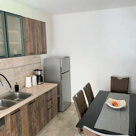 Lupo شقة فودنيان