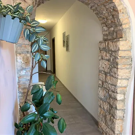 Lupo Apartment